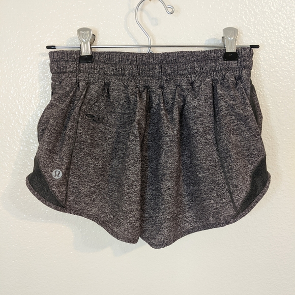 LULU LEMON Grey Heather Shorts hotty hot - Picture 3 of 5
